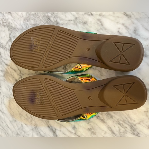Butterflytwists flip flops, metallic rainbow and cream upper, Size 7 - Picture 3 of 6